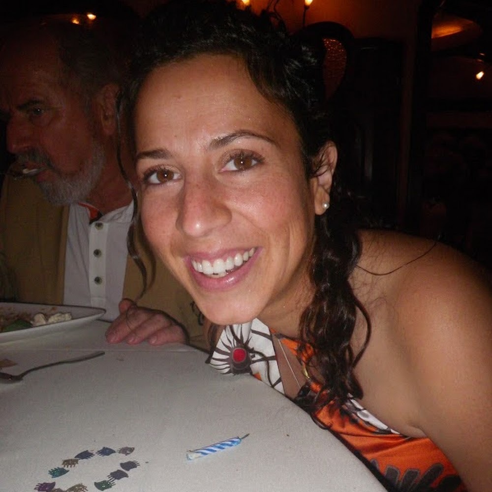 Meet your Posher, Julia